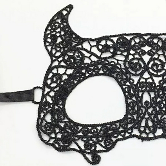 Lace Cat Mask Black Masquerade party NWT - Picture 5 of 6